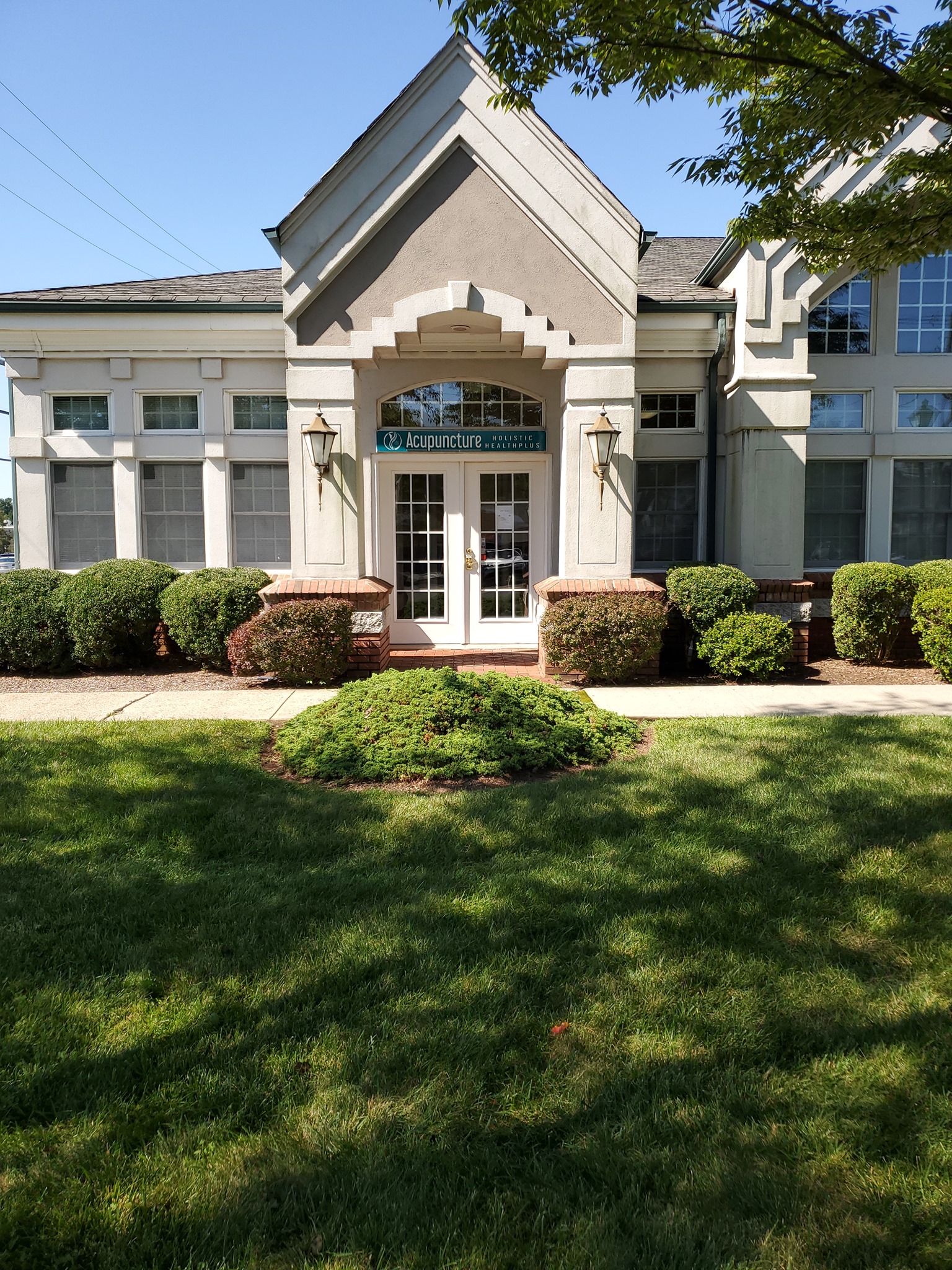 Holistic HealthPlus office building at 7 Mt Bethel Rd, Warren, NJ